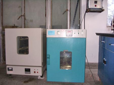 精密烘箱.jpg
